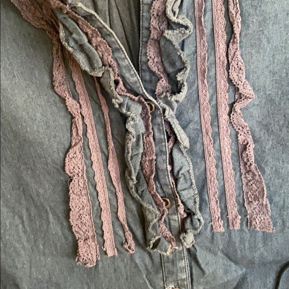 NSF CHAMBRAY RUFFLE-FRONT SHIRT DARK NAVY SZ L - Picture 6 of 7